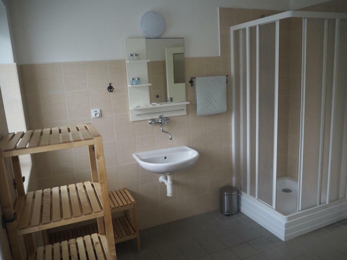Economy Apartments Ceske Svycarsko Hrensko Luaran gambar